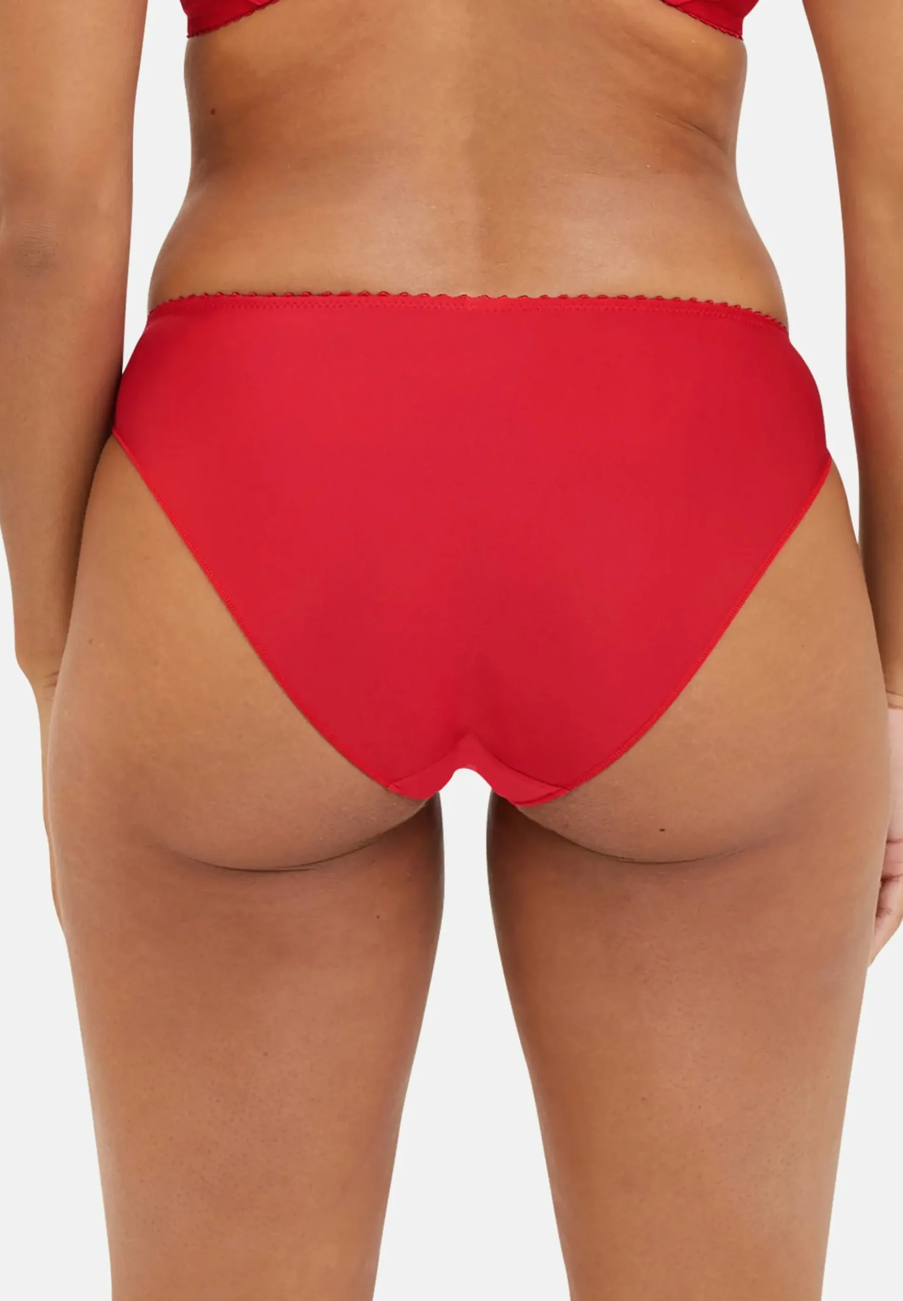 Briefs Esme
