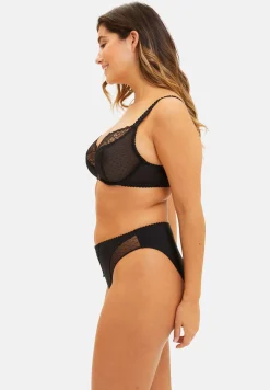Briefs Esme