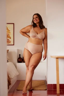 High waisted medium Briefs Perfect curves