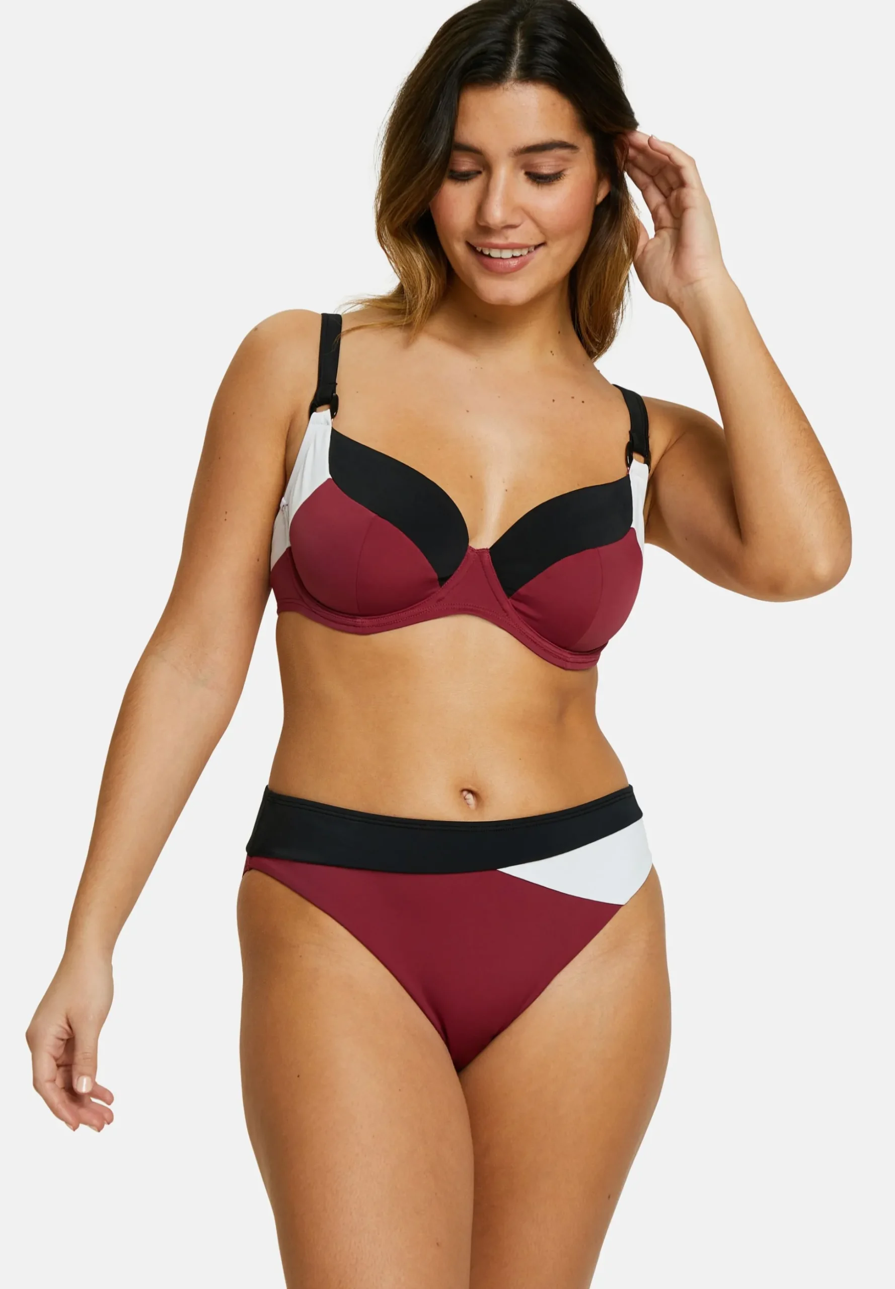 High-cut bikini Briefs Beyond the Beach