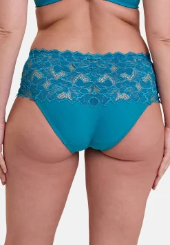 Medium briefs Arum