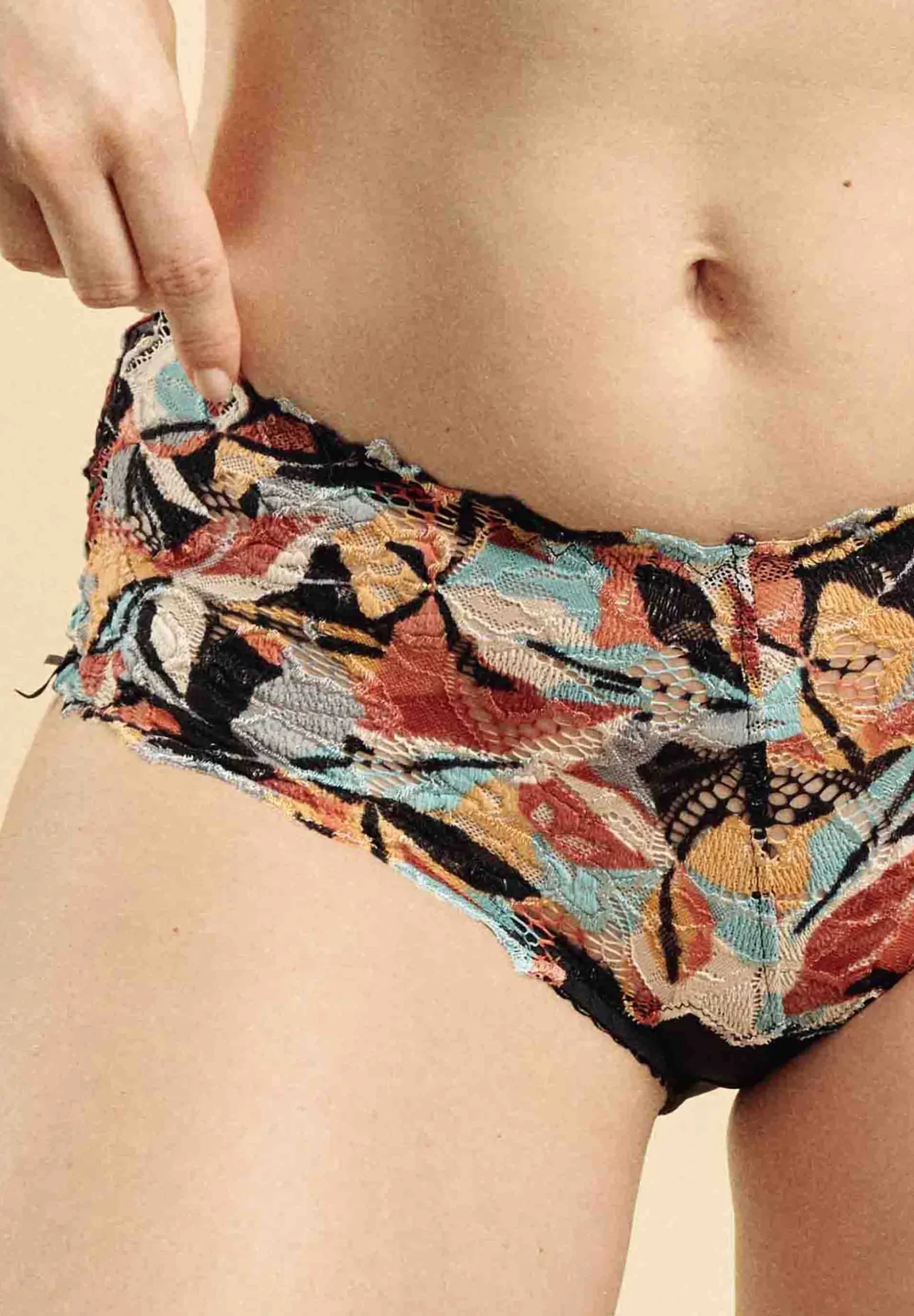 Medium Briefs Arum Mosaic
