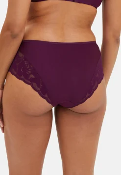 Medium briefs Romance