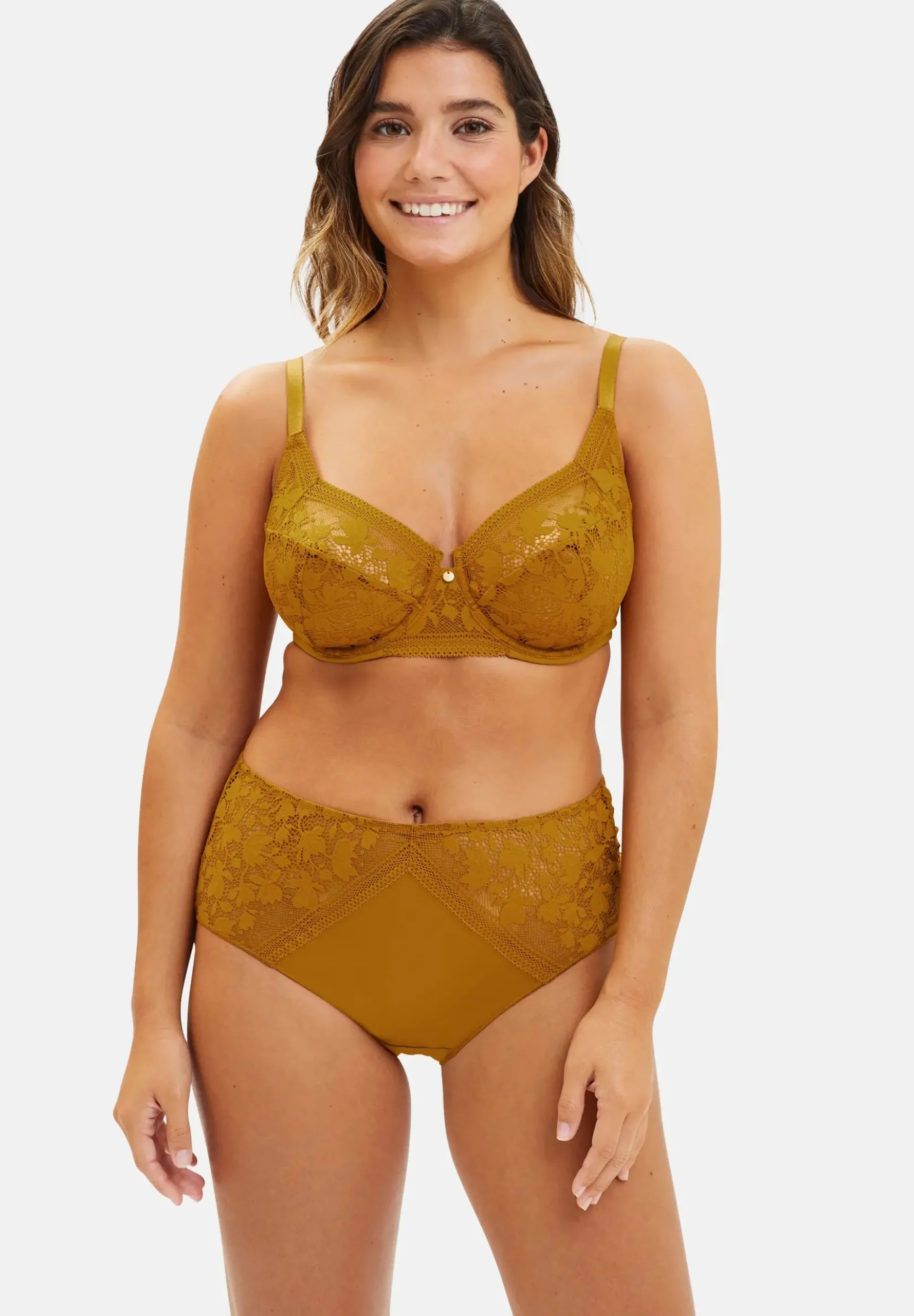Medium briefs Suzie