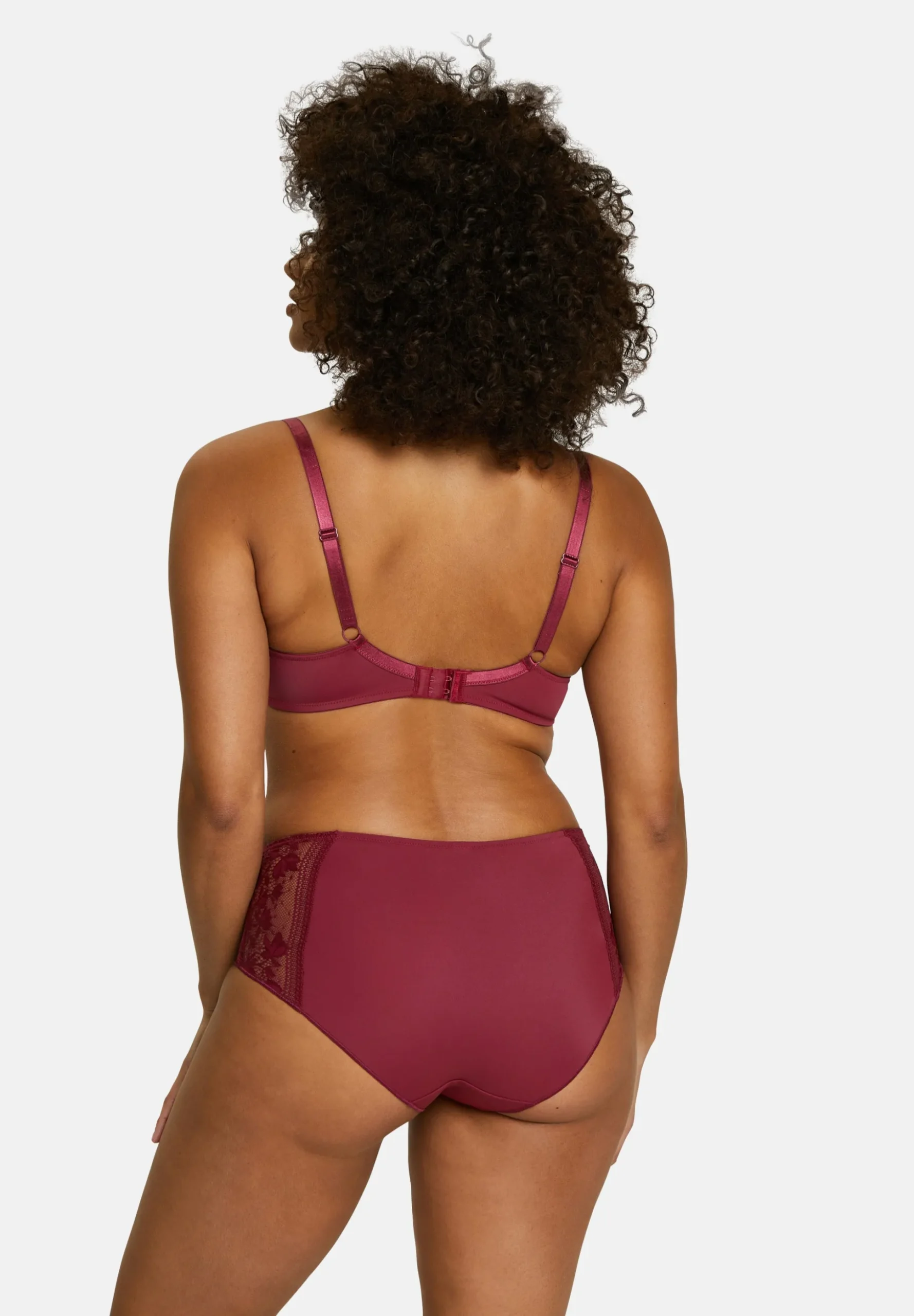 Medium Briefs Suzie