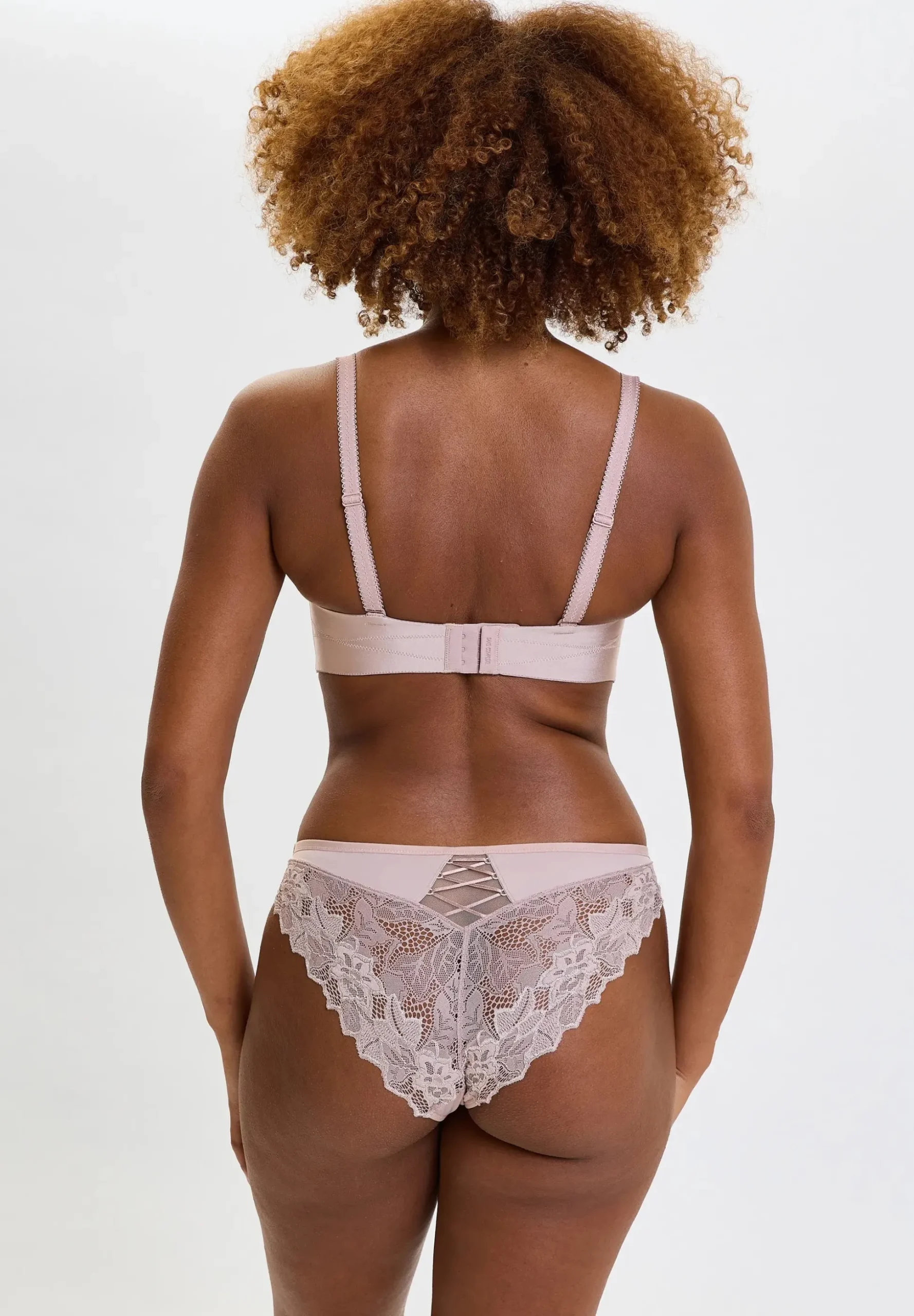 Strapless underwired bandeau padded bra Arum Prima