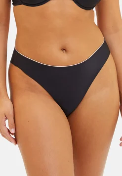 Tanga Unseen